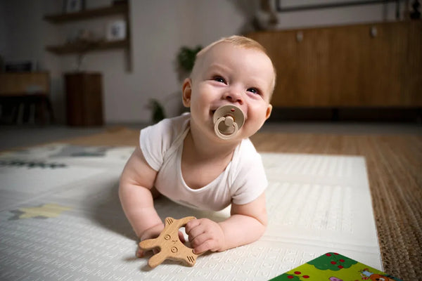 How to Choose the Best Pacifier for Your Baby: A Complete Guide