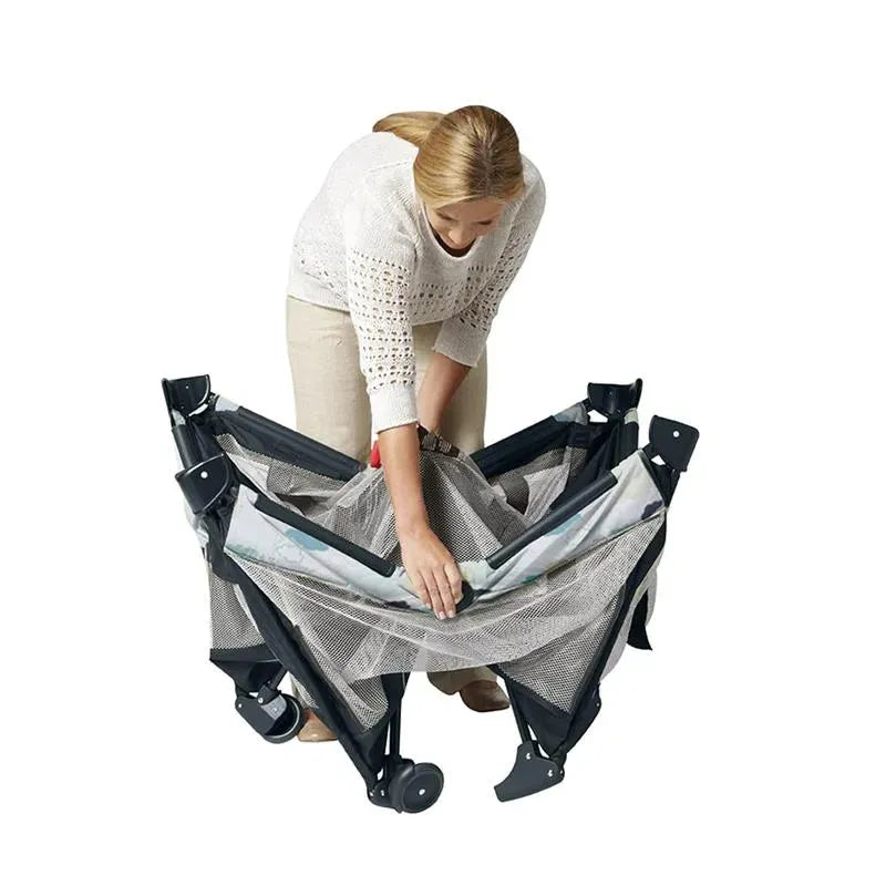 Graco - Pack 'n Play On the Go Playard, Stratus Image 5