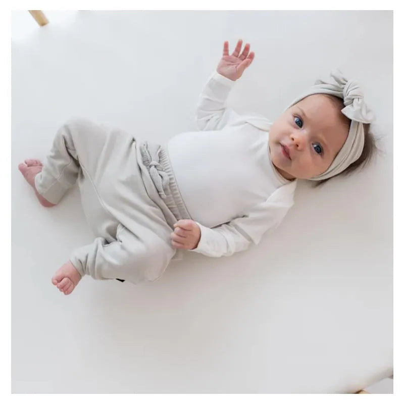 Kyte Baby - Long Sleeve Bodysuit In Cloud Image 3