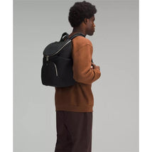 Lululemon - New Parent Backpack 17L, Black/Trench Image 2