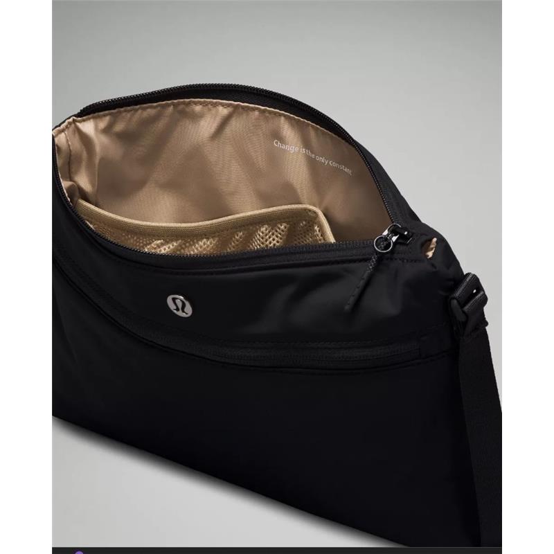 Lululemon - New Parent Backpack 17L, Black/Trench Image 8