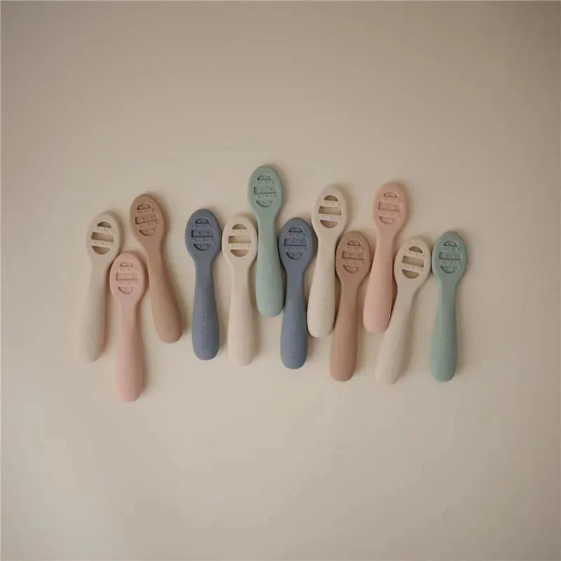 Mushie - Silicone First Feeding Baby Spoons, 2 Pack, Blush, Shifting Sand Image 5