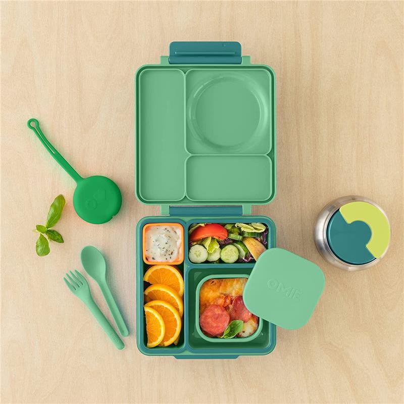 https://www.macrobaby.com/cdn/shop/files/omie-box-food-storage-containers-with-lid-green_image_5.jpg?v=1701247122