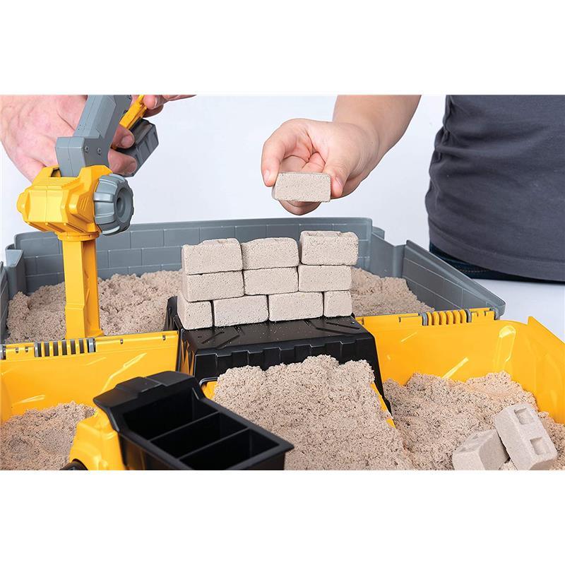 Kinetic Sand - Folding Sand Box with 2 lbs and Mold and Tools