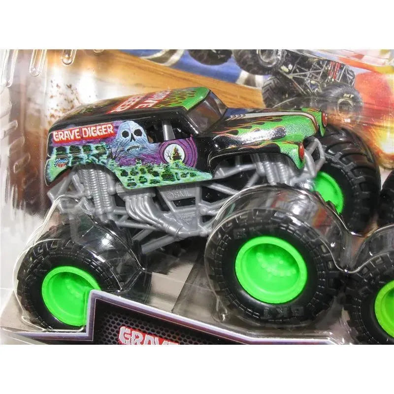 Spin Master - Monster Jam 2023 Official Diecast Truck 2-Pack Series 25 Grave Digger vs Global Avenger, Ages 3+ Image 3