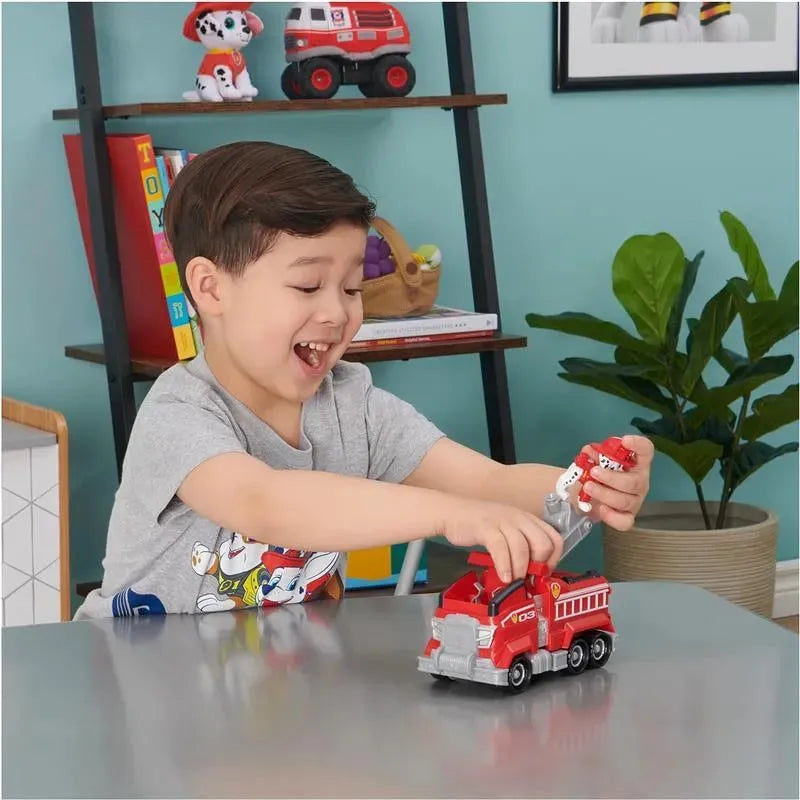 Spin Master - Paw Patrol, Marshall’s Deluxe Movie Transforming Fire Truck with Action Figure Image 4